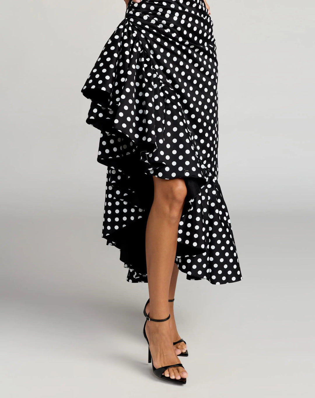 Black Sleeveless Polka Dot Midi Dress With Ruffled Hem - FOSTANI.com