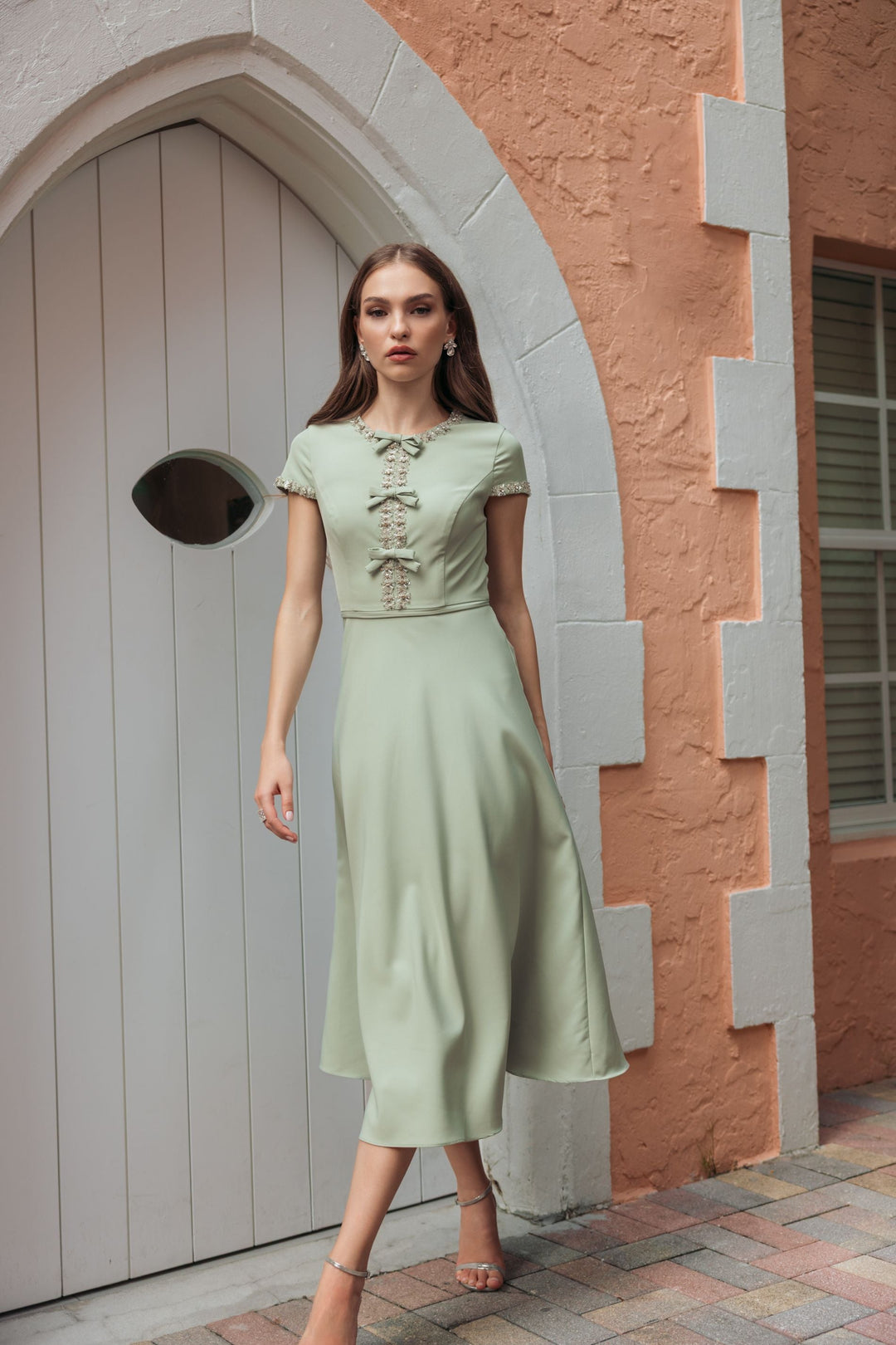 Green Embellished Crepe Cap Sleeve Midi Dress - FOSTANI.com