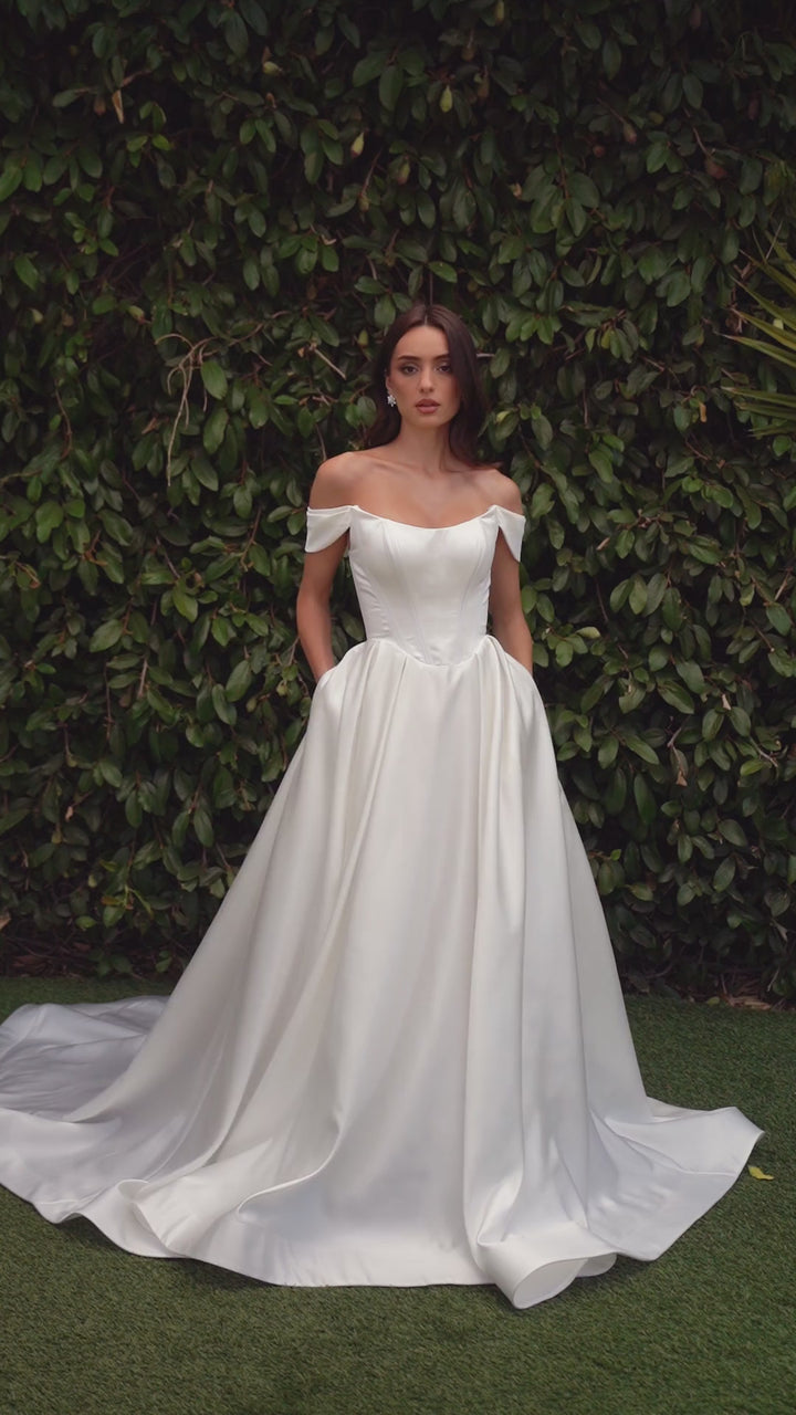 Ladivine CDS513W DRESS